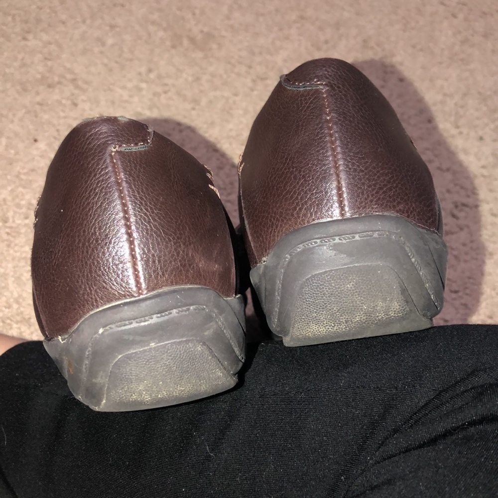 Extremely Comfortable Wide Width Shoes - image 4